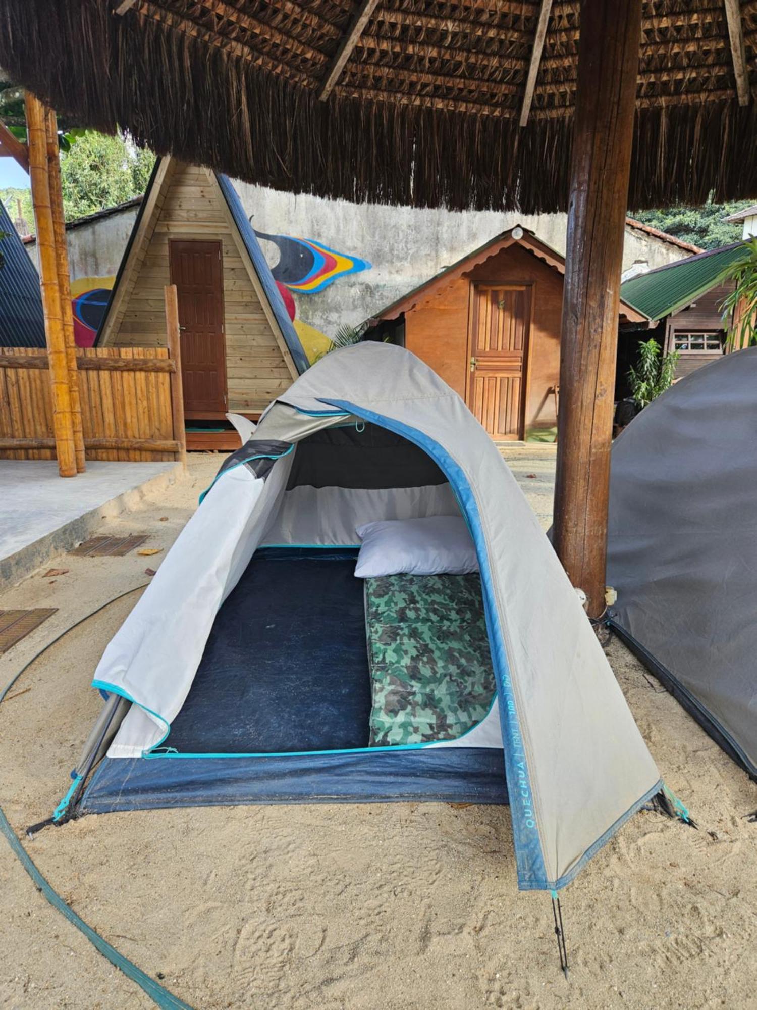 Raio De Sol Pousada & Camping Abraão Eksteriør billede